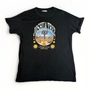 Girl Dangerous Joshua Tree Graphic Tee Vintage Black Distressed Sz S/M Oversized